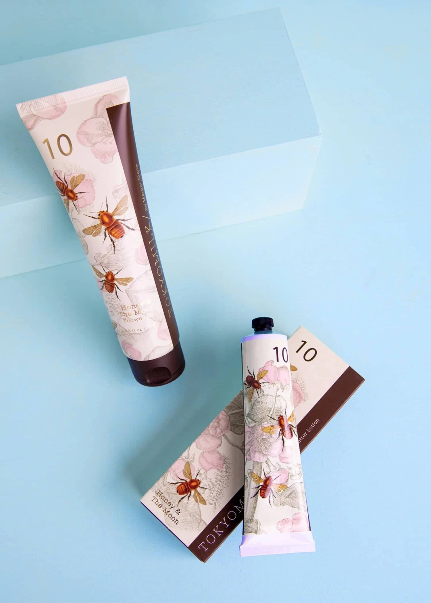 Honey & The Moon Shower Gel & Handcreme Duo 2 Honey & The Moon Shower Gel & Handcreme Duo - Image 2