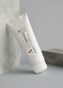 Poet At Heart Shower Gel