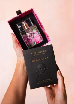 Dead Sexy Embossed Perfume & Petite Treat Handcreme -Clinique Sales Store tokyomilk DeadSexy PerfumeBox 4c3290fb 4c6b 49a4 950b bf7433d0d9e2