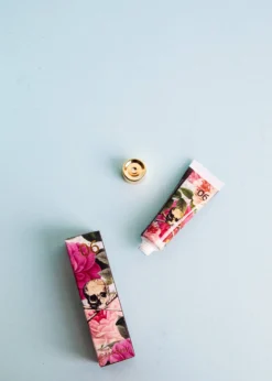 Dead Sexy Embossed Perfume & Petite Treat Handcreme -Clinique Sales Store tokyomilk deadsexy mini handcreme 1