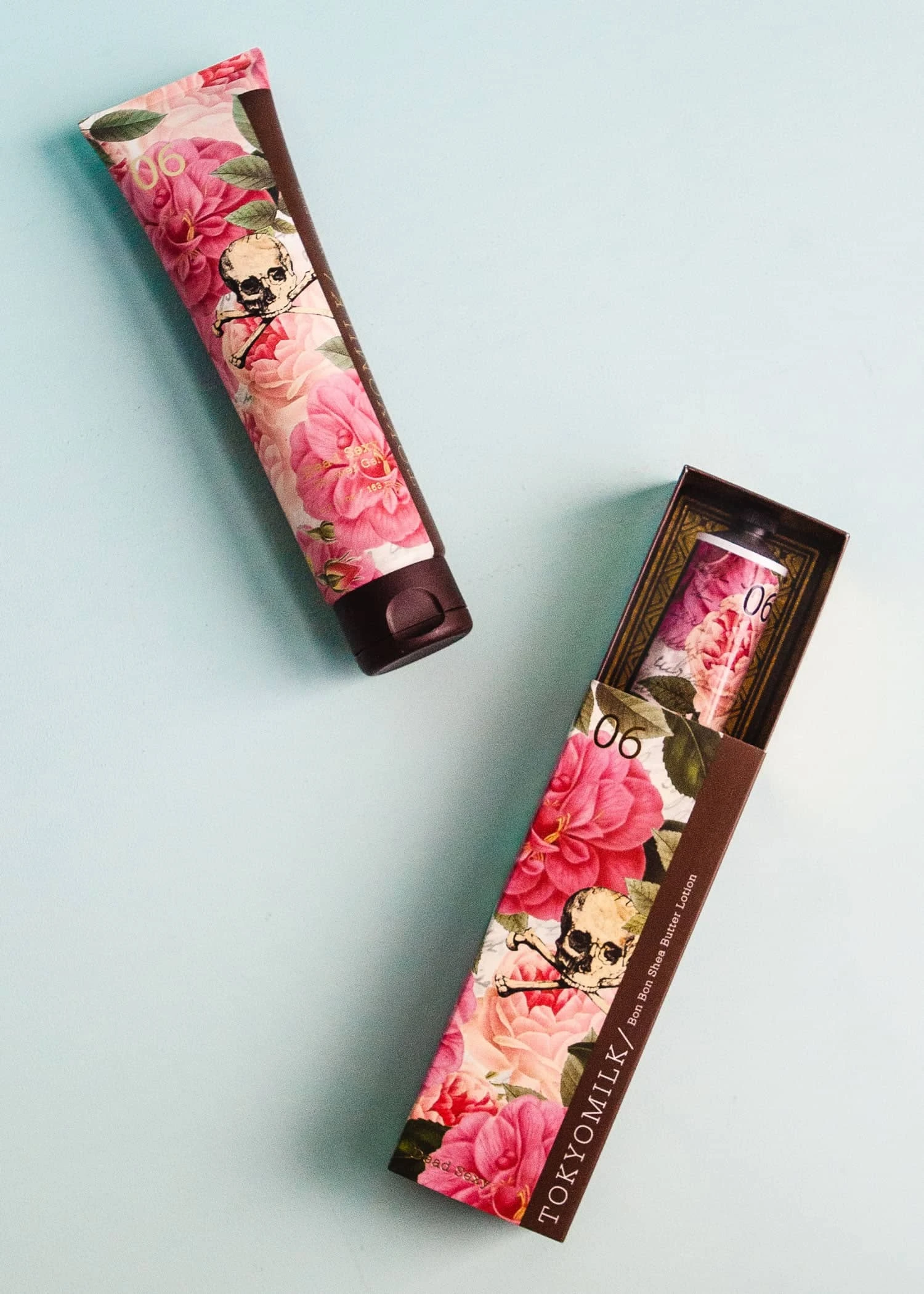 Dead Sexy Perfumed Shower Gel & Handcreme Duo 2 Dead Sexy Perfumed Shower Gel & Handcreme Duo - Image 2